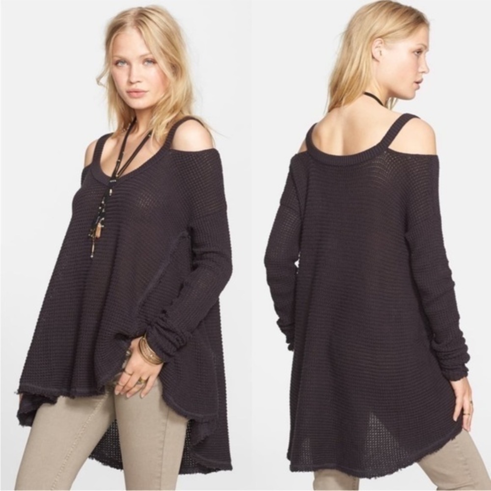 Free People moonshine V pullover cold shoulder raw hem sweater High low tunic